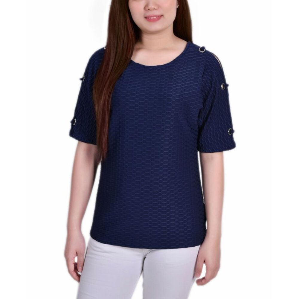 NY Collection Petite Short Sleeve Honeycomb Textured Grommet Top